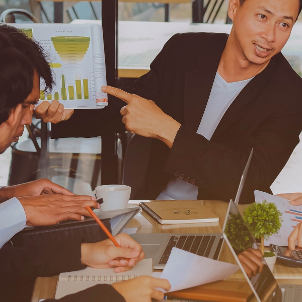 MANAGER INNOVATION ENTREPRISE SOCIETE 
